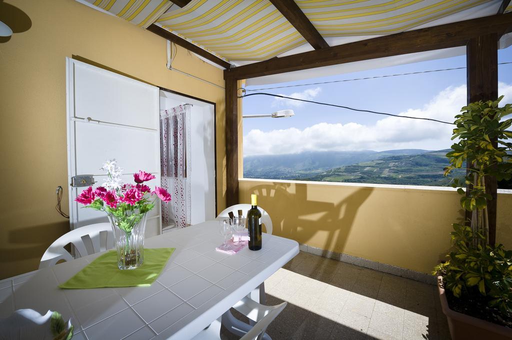 Casa Vacanza Saraceno Apartment Castellammare del Golfo Cameră foto