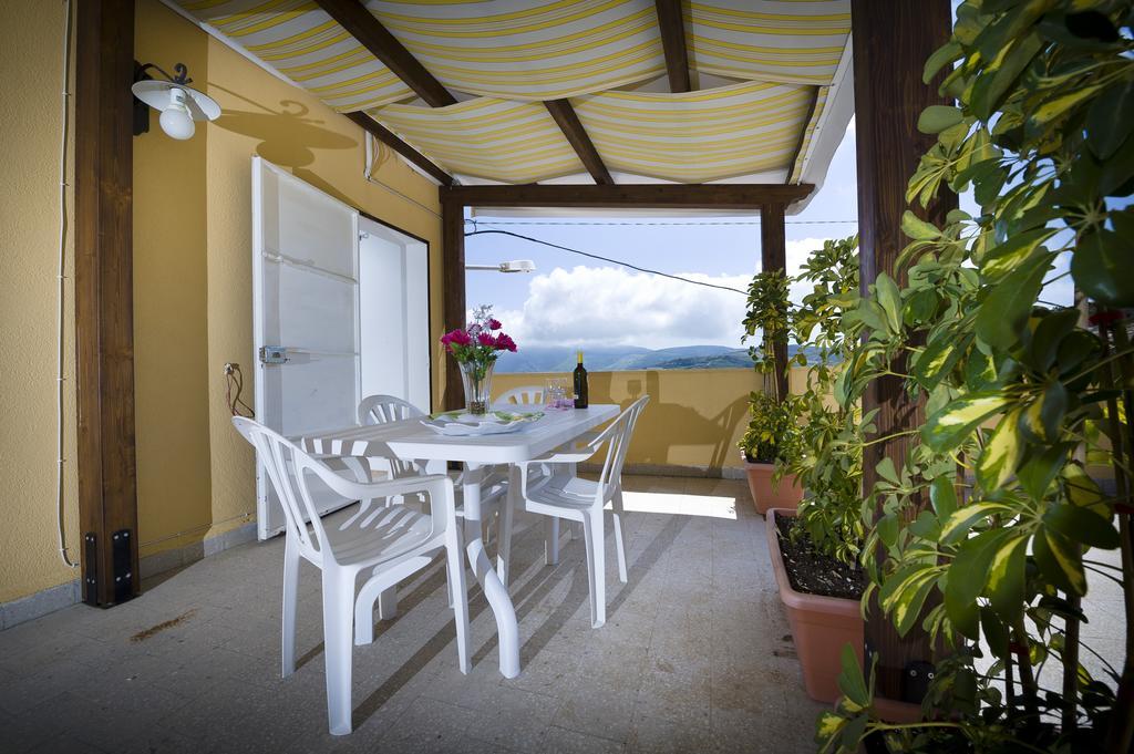 Casa Vacanza Saraceno Apartment Castellammare del Golfo Cameră foto